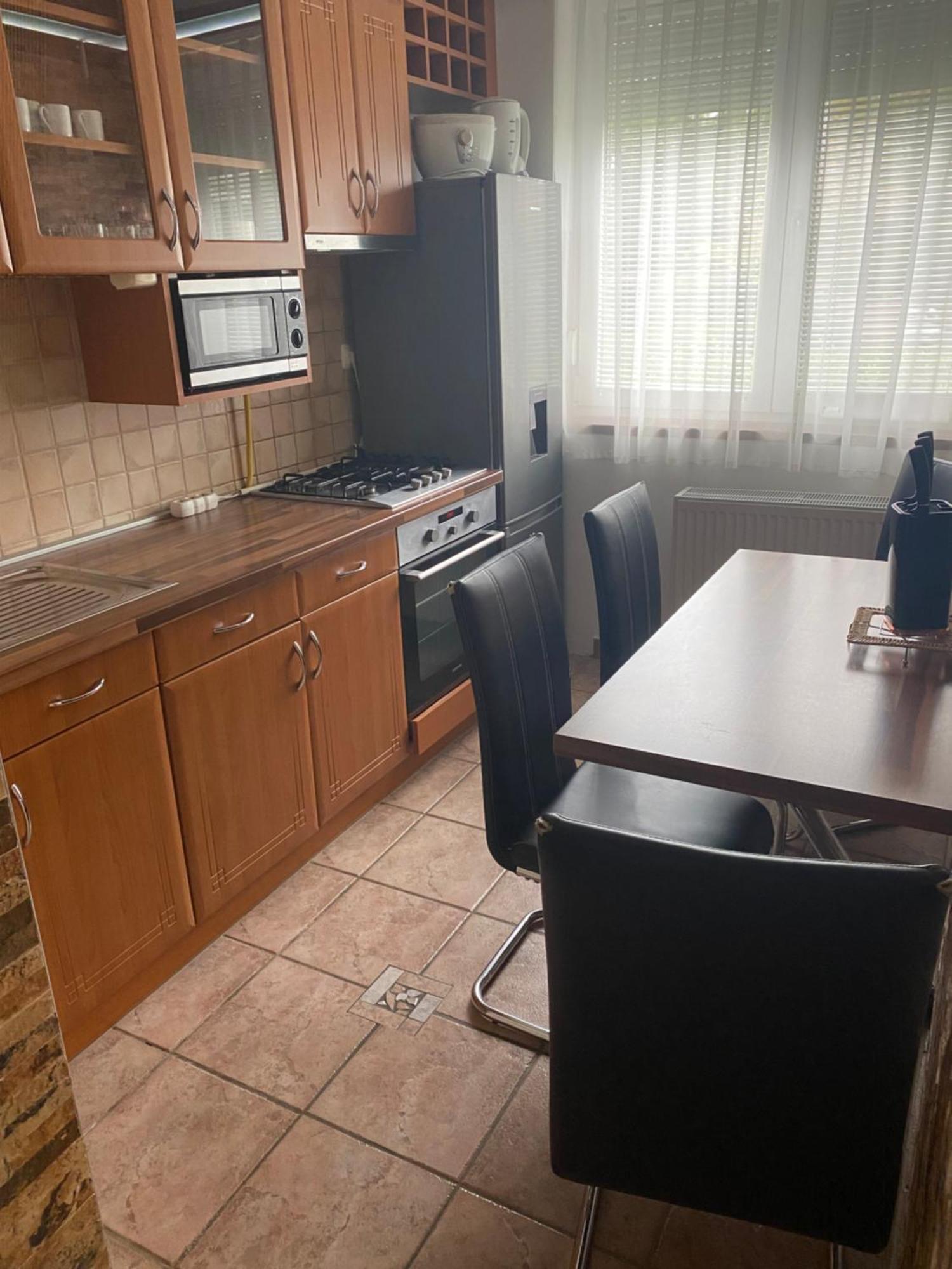 Angéla Apartman Hajdúszoboszló Extérieur photo